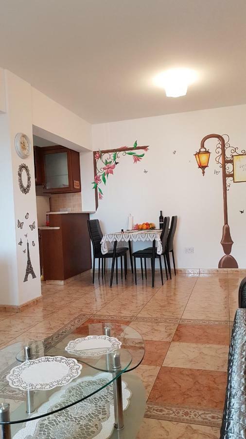 Danaos Apartament